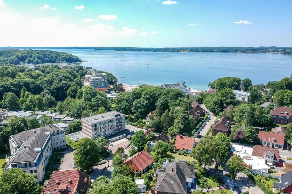 Fewo1846 - Captain'S Suite - Luxuriose Strandnahe Wohnung Mit Balkon Gluecksburg Exterior photo